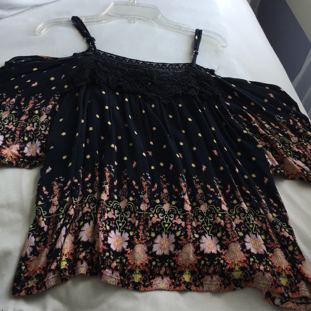 Floral cold shoulder top
